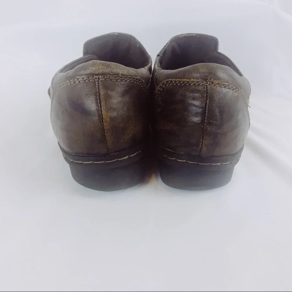 2/$14 Clarks Brown Leather Slip-ons 7 Medium